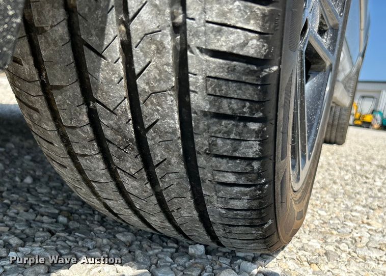 image for item OK9754 2007 Chevrolet Suburban LT  SUV