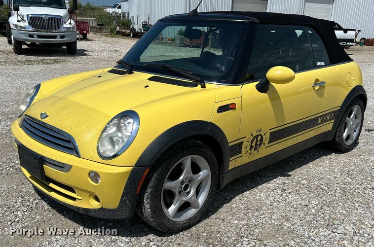 image for item OK9755 2006 Mini Cooper  convertible