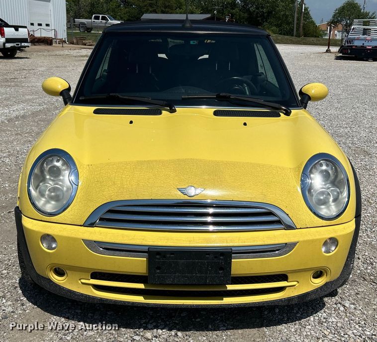 image for item OK9755 2006 Mini Cooper  convertible