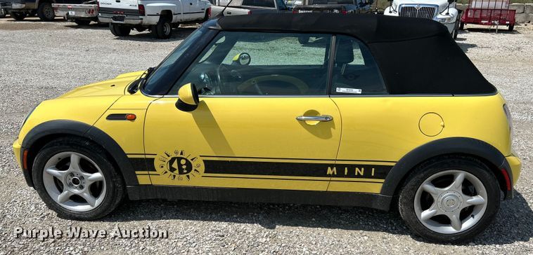 image for item OK9755 2006 Mini Cooper  convertible