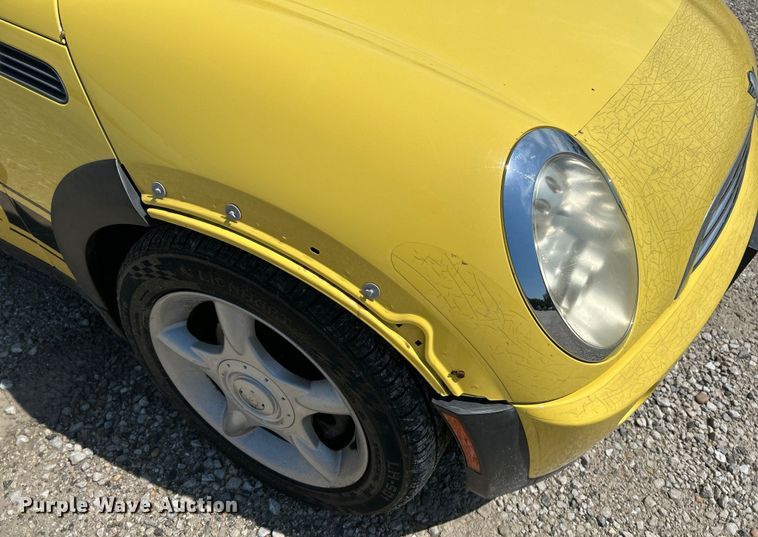 image for item OK9755 2006 Mini Cooper  convertible