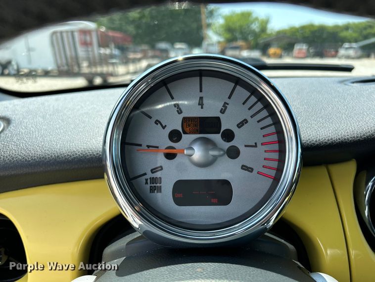 image for item OK9755 2006 Mini Cooper  convertible