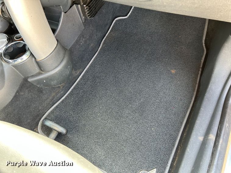 image for item OK9755 2006 Mini Cooper  convertible