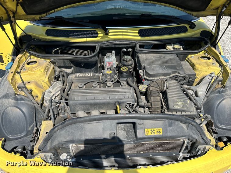 image for item OK9755 2006 Mini Cooper  convertible