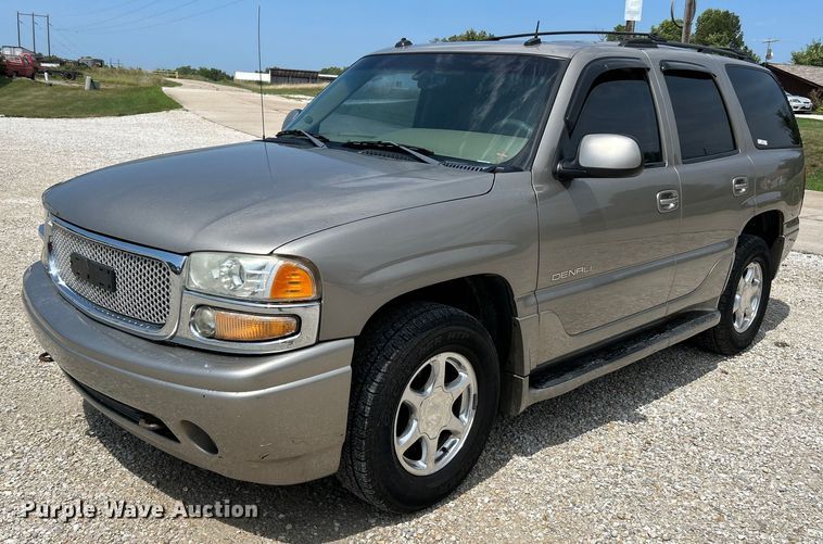 image for item OK9756 2003 GMC Yukon Denali  SUV