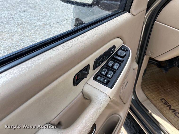 image for item OK9756 2003 GMC Yukon Denali  SUV