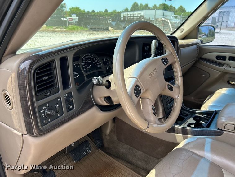 image for item OK9756 2003 GMC Yukon Denali  SUV