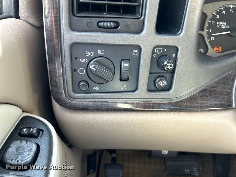 image for item OK9756 2003 GMC Yukon Denali  SUV