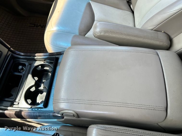 image for item OK9756 2003 GMC Yukon Denali  SUV