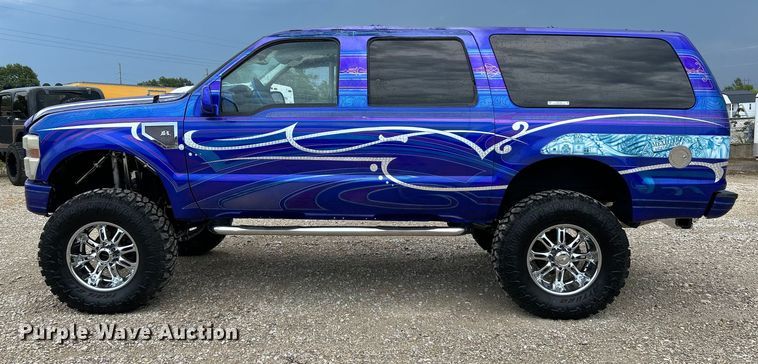 image for item OK9758 2004 Ford Excursion  SUV