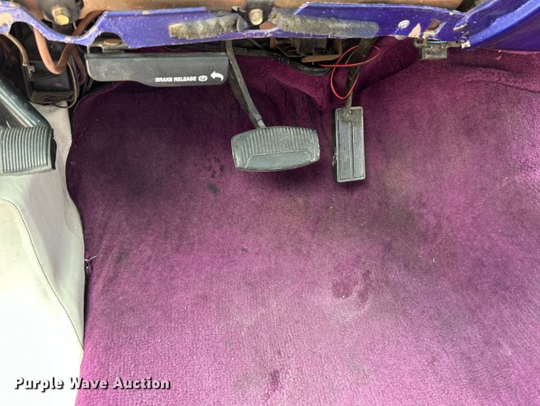 image for item OK9758 2004 Ford Excursion  SUV