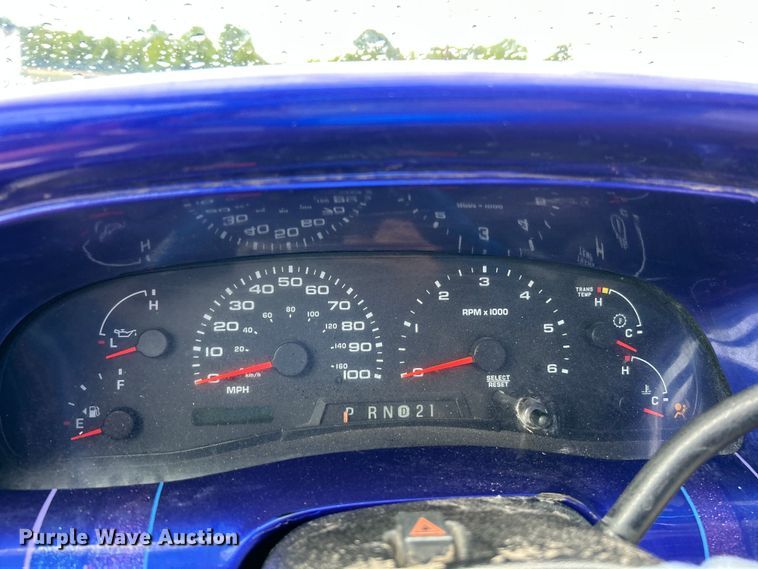 image for item OK9758 2004 Ford Excursion  SUV