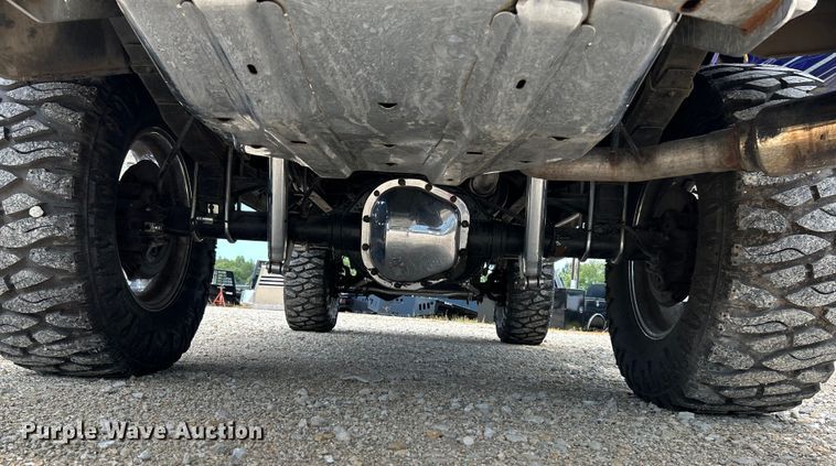 image for item OK9758 2004 Ford Excursion  SUV