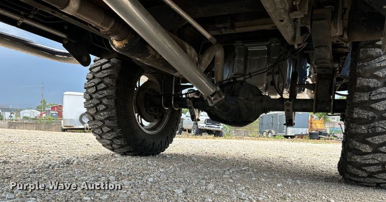 image for item OK9758 2004 Ford Excursion  SUV