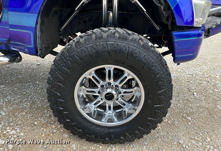 image for item OK9758 2004 Ford Excursion  SUV