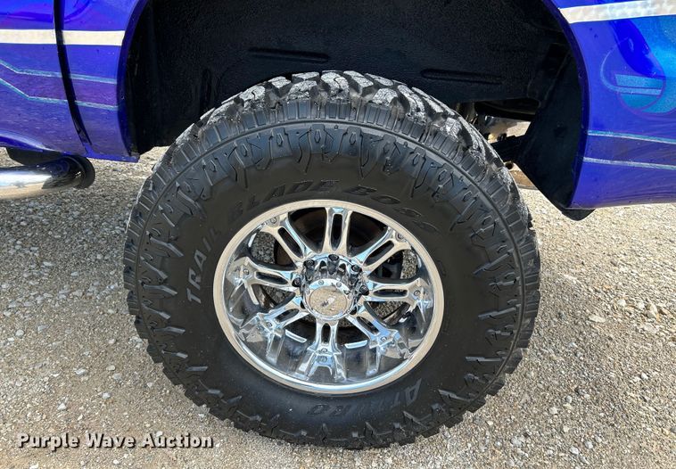 image for item OK9758 2004 Ford Excursion  SUV