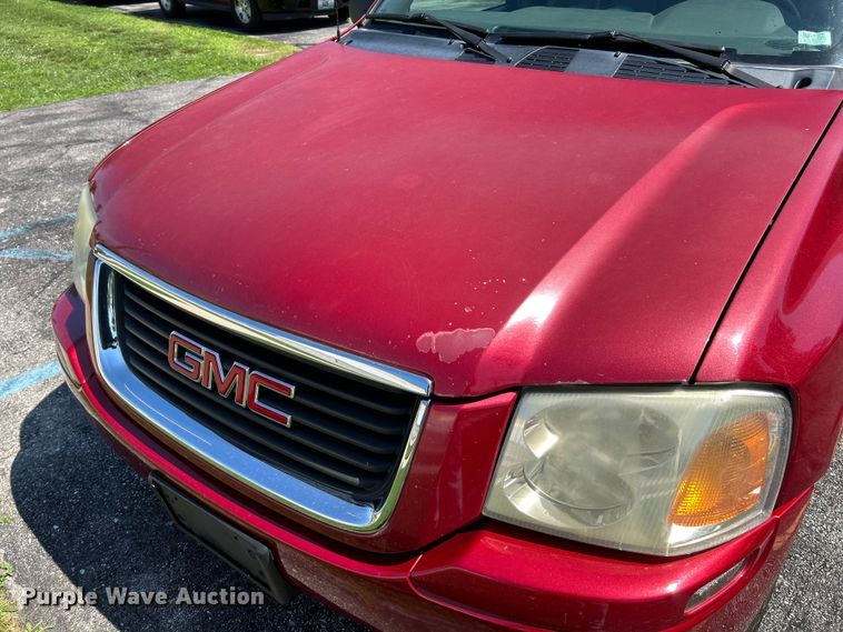 image for item OK9764 2004 GMC Envoy XL  SUV