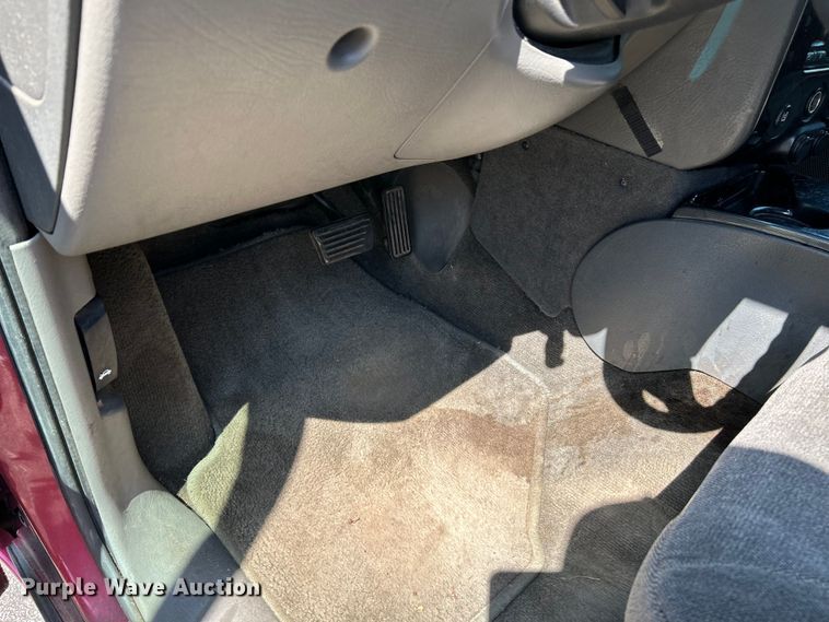 image for item OK9764 2004 GMC Envoy XL  SUV