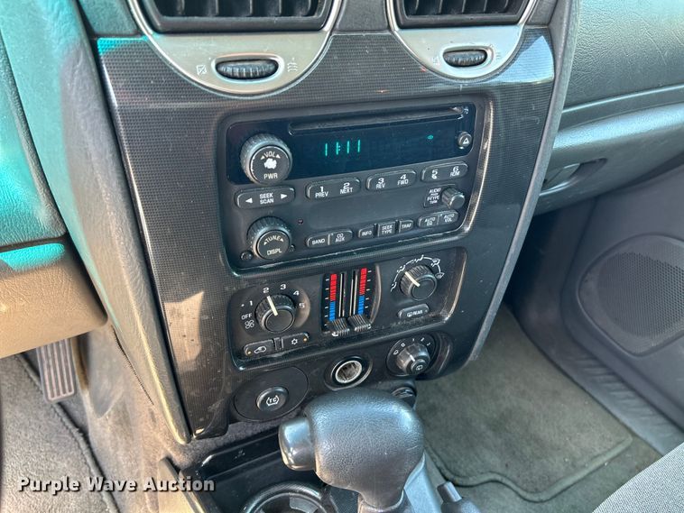 image for item OK9764 2004 GMC Envoy XL  SUV