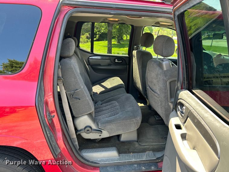 image for item OK9764 2004 GMC Envoy XL  SUV