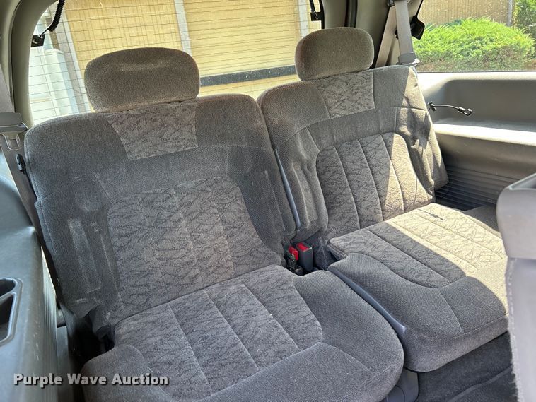 image for item OK9764 2004 GMC Envoy XL  SUV