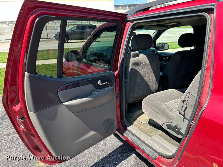 image for item OK9764 2004 GMC Envoy XL  SUV