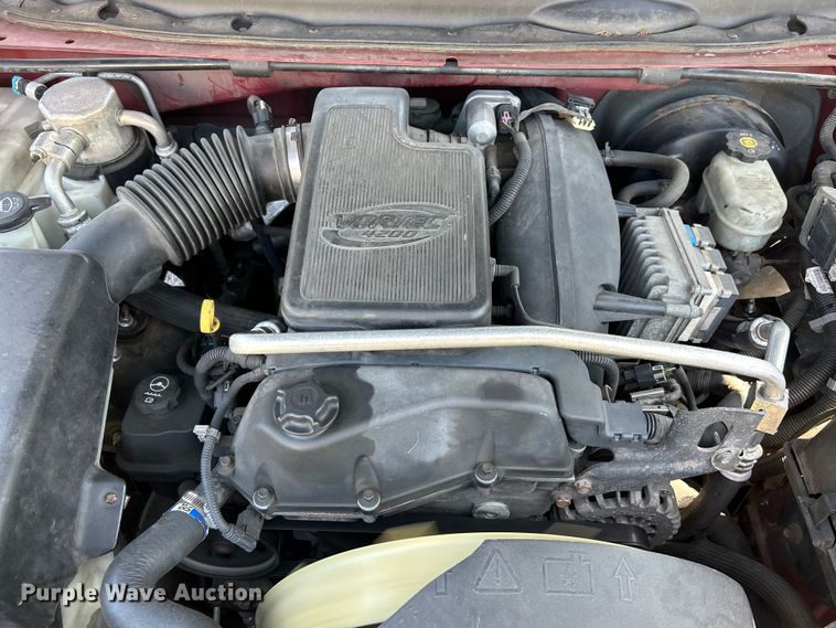 image for item OK9764 2004 GMC Envoy XL  SUV