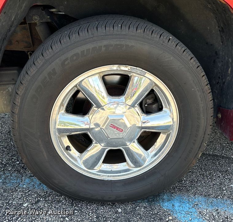 image for item OK9764 2004 GMC Envoy XL  SUV