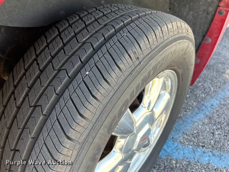 image for item OK9764 2004 GMC Envoy XL  SUV