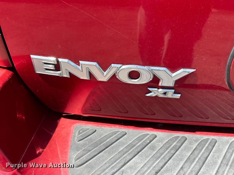 image for item OK9764 2004 GMC Envoy XL  SUV