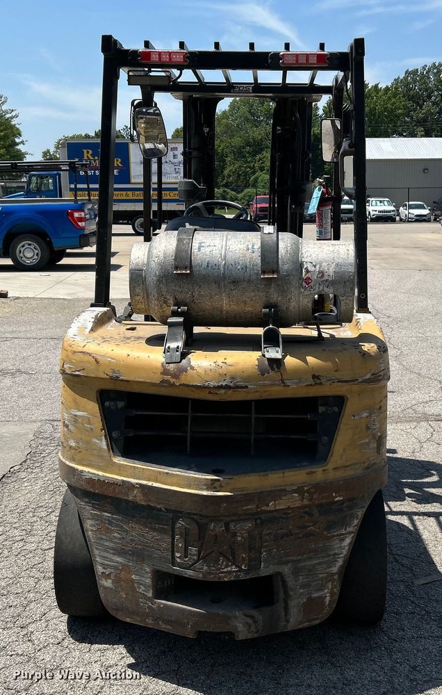 image for item OK9765 Caterpillar 2P6000  forklift