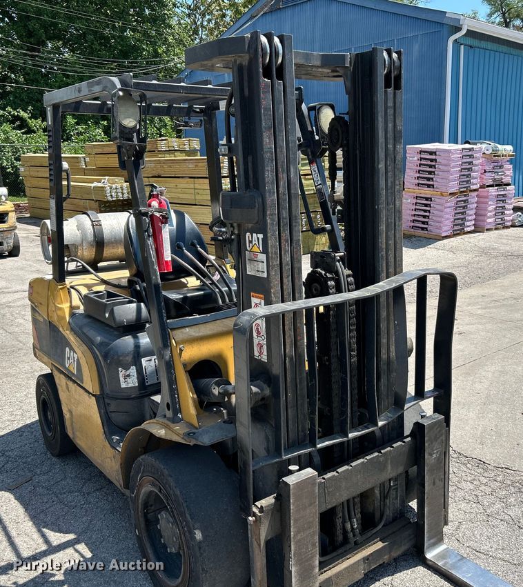 image for item OK9765 Caterpillar 2P6000  forklift