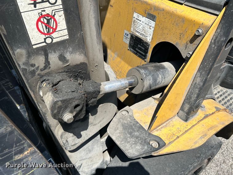 image for item OK9765 Caterpillar 2P6000  forklift