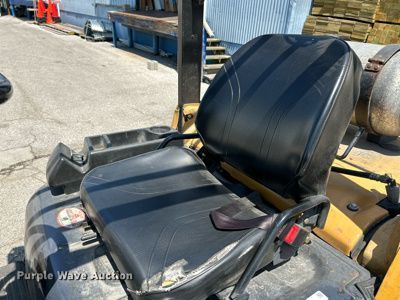 image for item OK9765 Caterpillar 2P6000  forklift