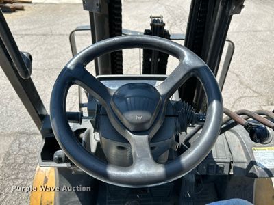 image for item OK9765 Caterpillar 2P6000  forklift