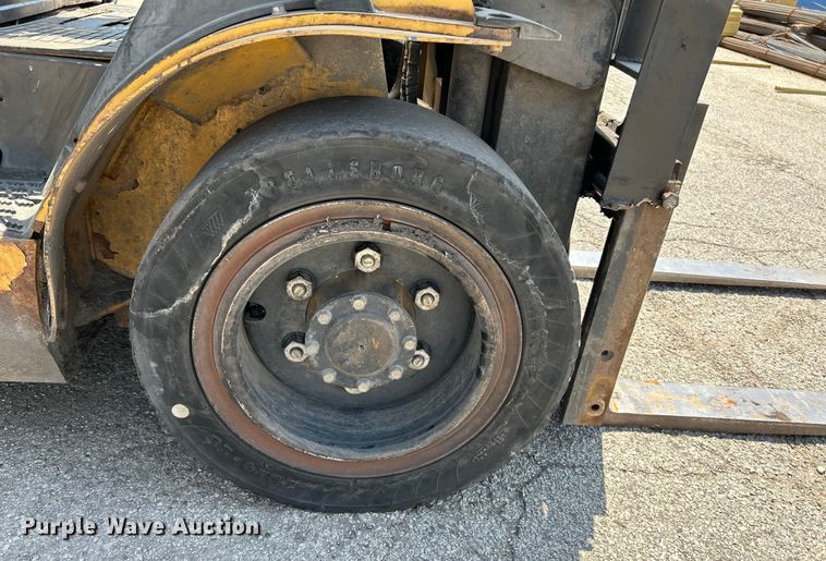 image for item OK9765 Caterpillar 2P6000  forklift