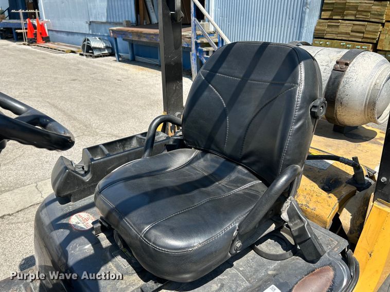 image for item OK9766 Caterpillar 2P6000  forklift