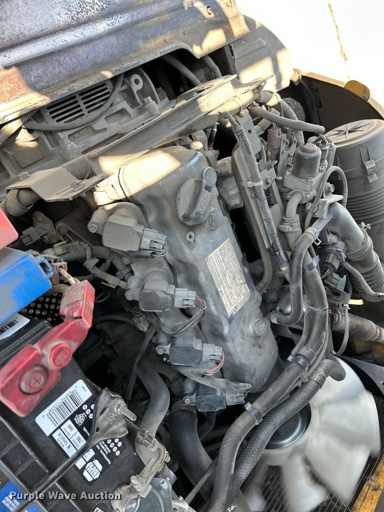 image for item OK9766 Caterpillar 2P6000  forklift