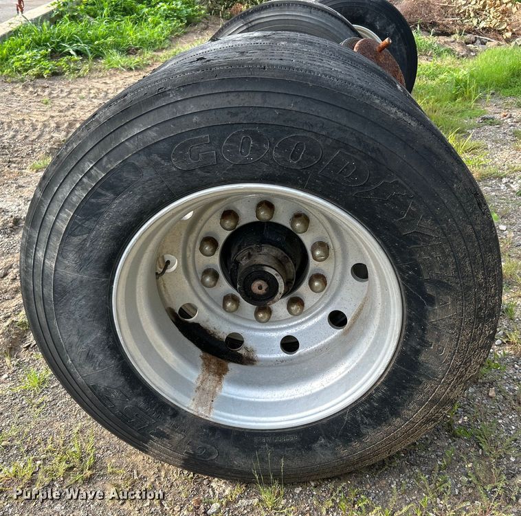 image for item OK9767 (2) Spicer axles