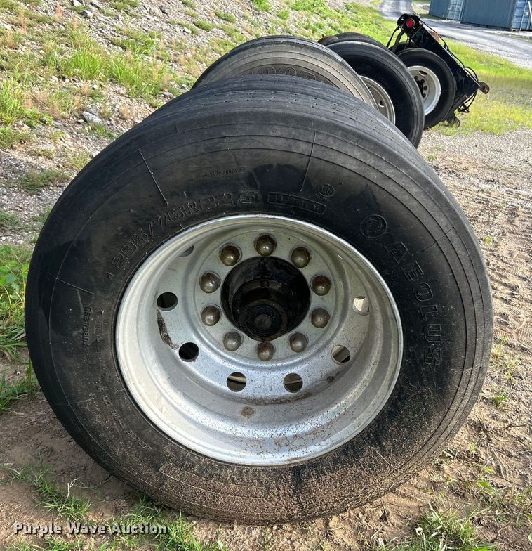 image for item OK9767 (2) Spicer axles