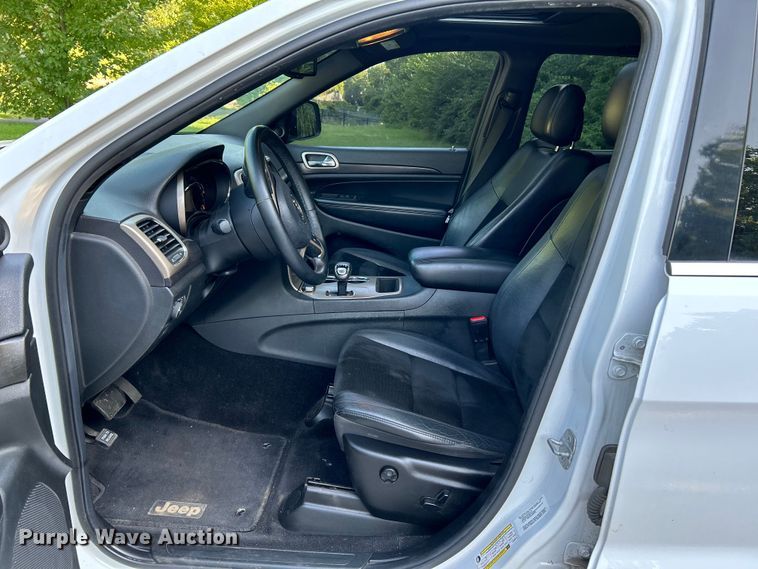 image for item OK9770 2014 Jeep Grand Cherokee  SUV