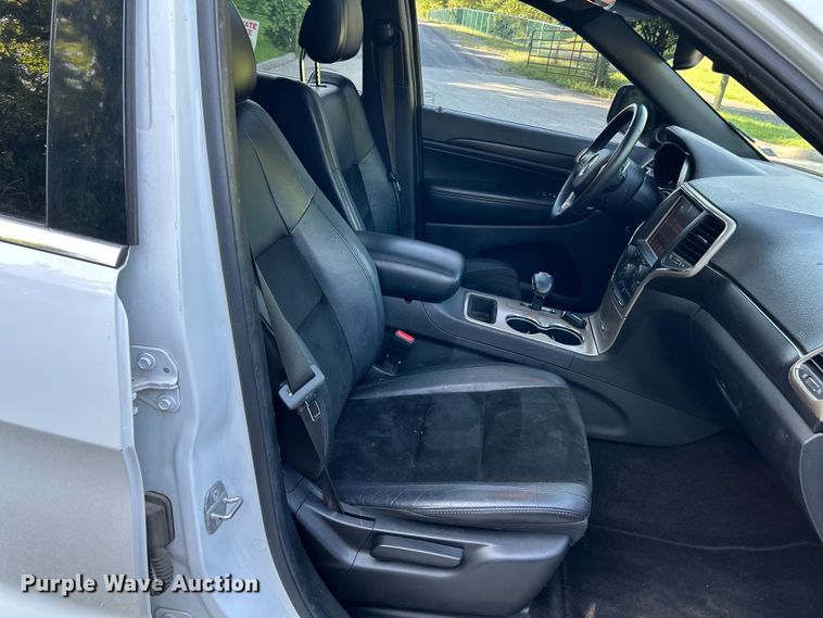 image for item OK9770 2014 Jeep Grand Cherokee  SUV