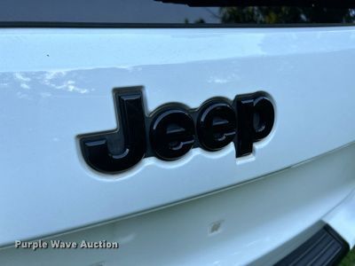 image for item OK9770 2014 Jeep Grand Cherokee  SUV