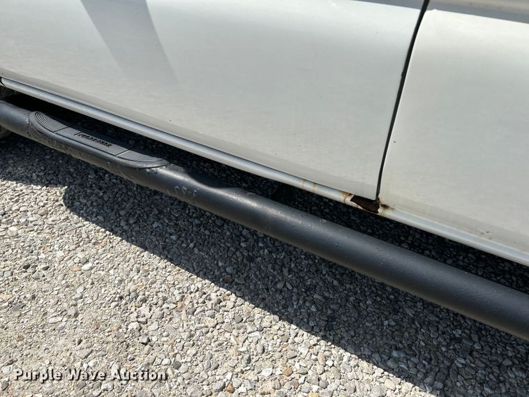 image for item OK9771 2003 Chevrolet Avalanche  limousine