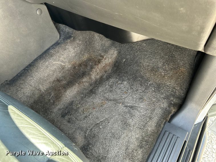 image for item OK9771 2003 Chevrolet Avalanche  limousine