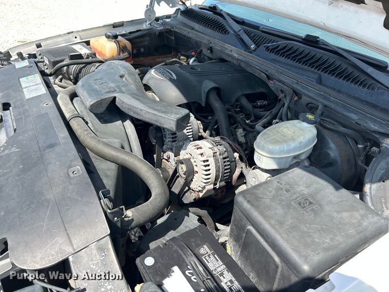 image for item OK9771 2003 Chevrolet Avalanche  limousine