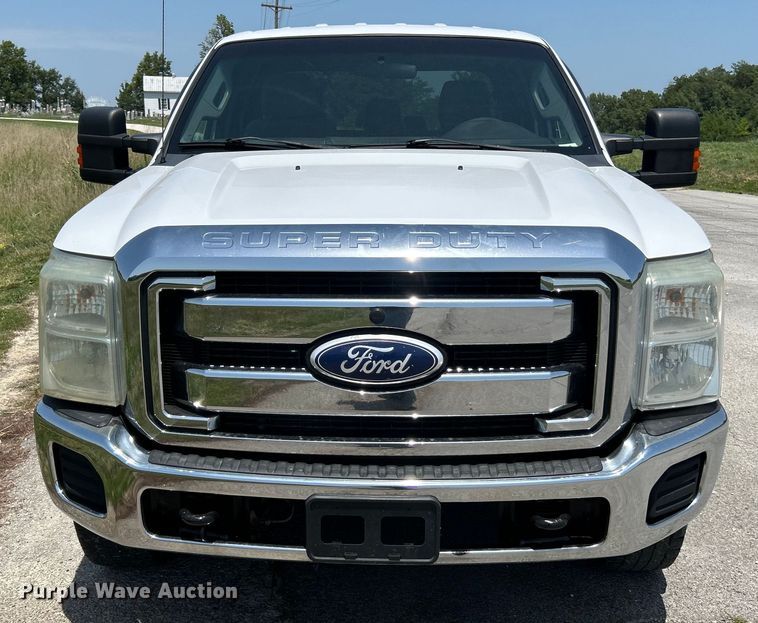 image for item OK9772 2011 Ford F250 Super Duty XLT  Crew Cab pickup truck