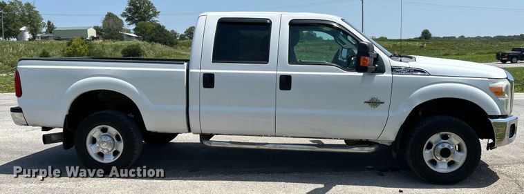 image for item OK9772 2011 Ford F250 Super Duty XLT  Crew Cab pickup truck