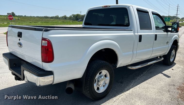 image for item OK9772 2011 Ford F250 Super Duty XLT  Crew Cab pickup truck
