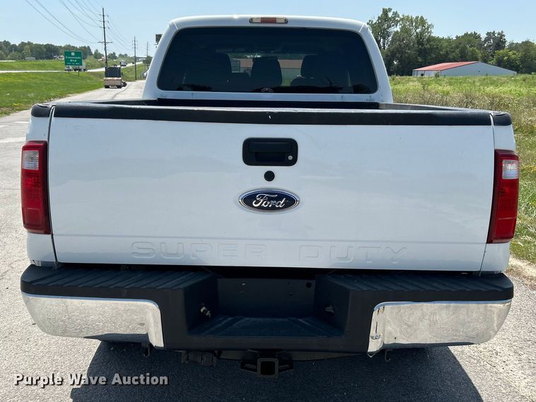 image for item OK9772 2011 Ford F250 Super Duty XLT  Crew Cab pickup truck